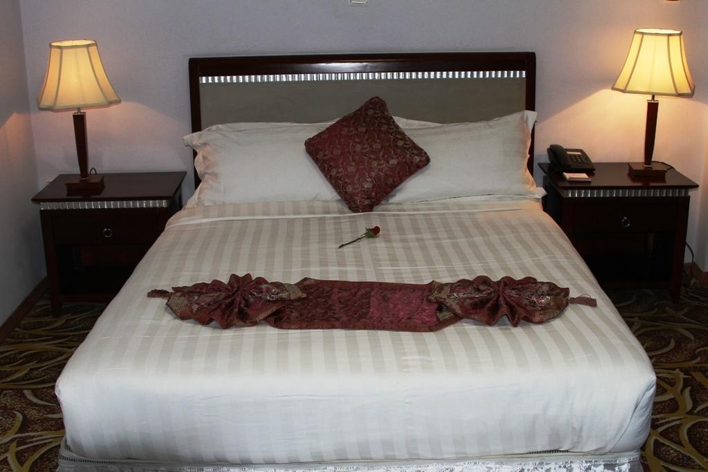 Afarensis International Hotel アジス・アベバ エクステリア 写真