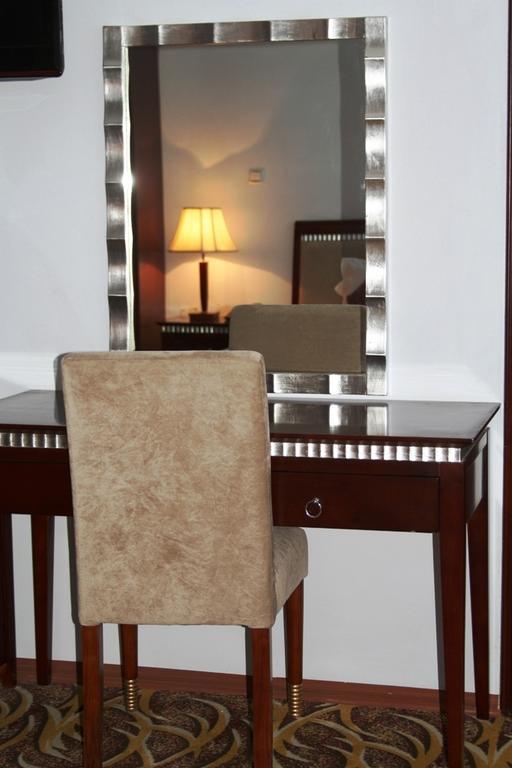 Afarensis International Hotel アジス・アベバ エクステリア 写真