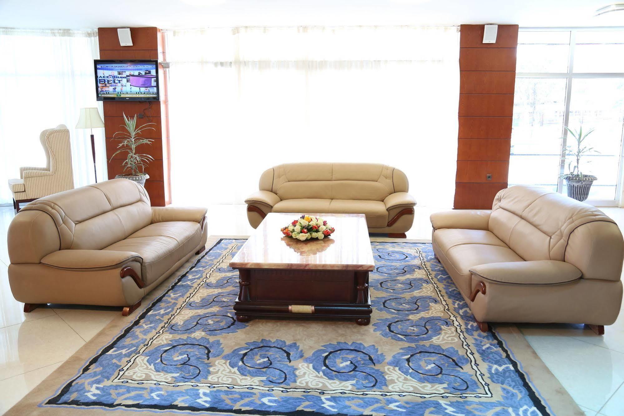 Afarensis International Hotel アジス・アベバ エクステリア 写真