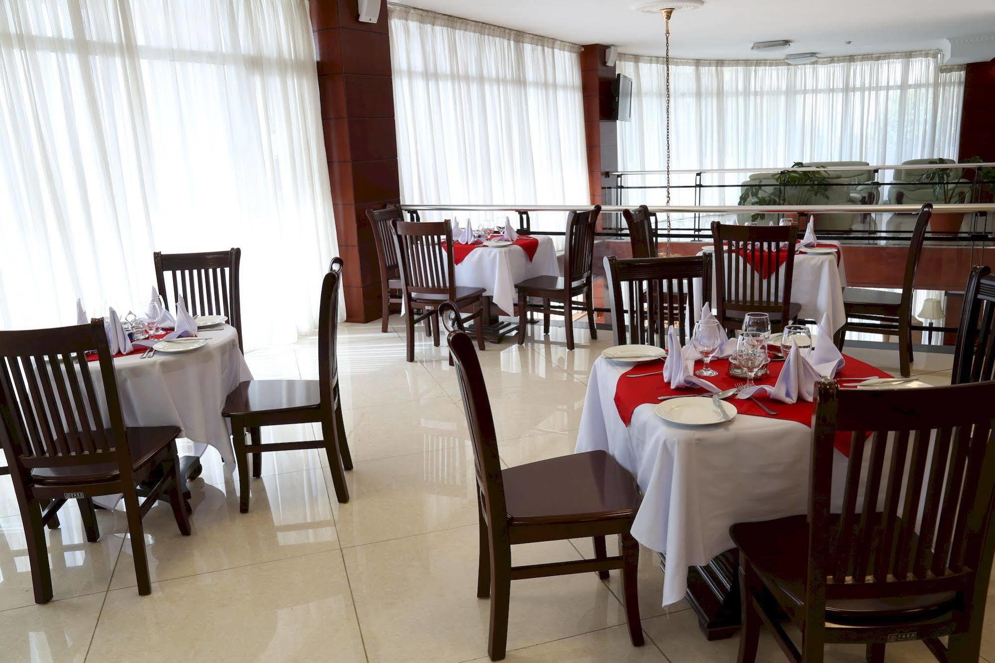 Afarensis International Hotel アジス・アベバ エクステリア 写真